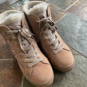 Cougar Women's Lace Up Tan Boots